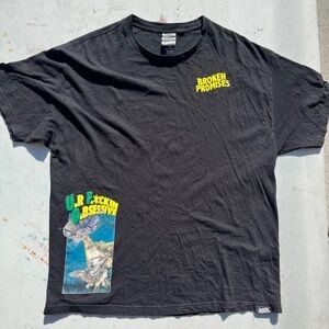 Men's Broken Promises T-Shirt Black UFO 2XL Aliens Streetwear Art Spaceship